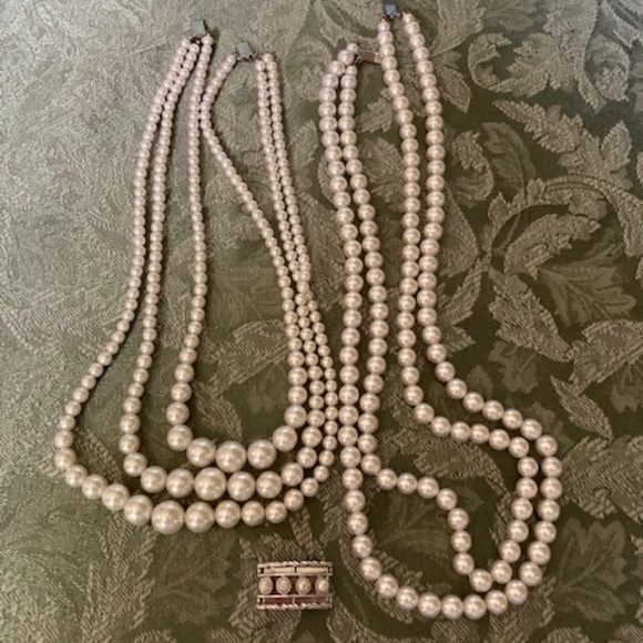 Sarah Coventry Five Strand Contessa 3 in 1 Faux Pearl Necklace - Picture 3 of 12
